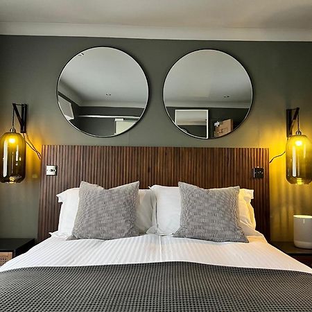 Rockmount Rooms & Apartment Тавісток Екстер'єр фото