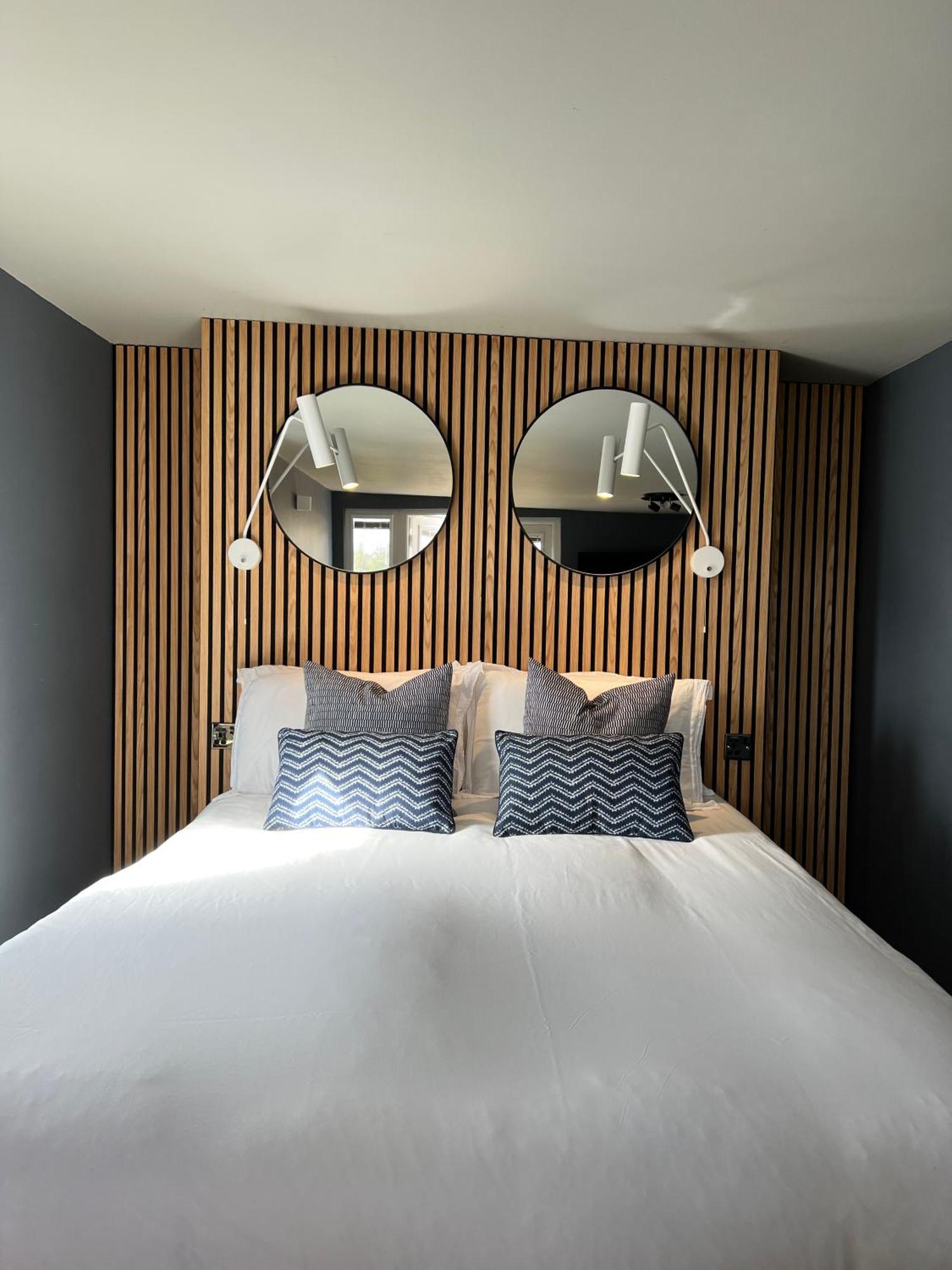 Rockmount Rooms & Apartment Тавісток Екстер'єр фото