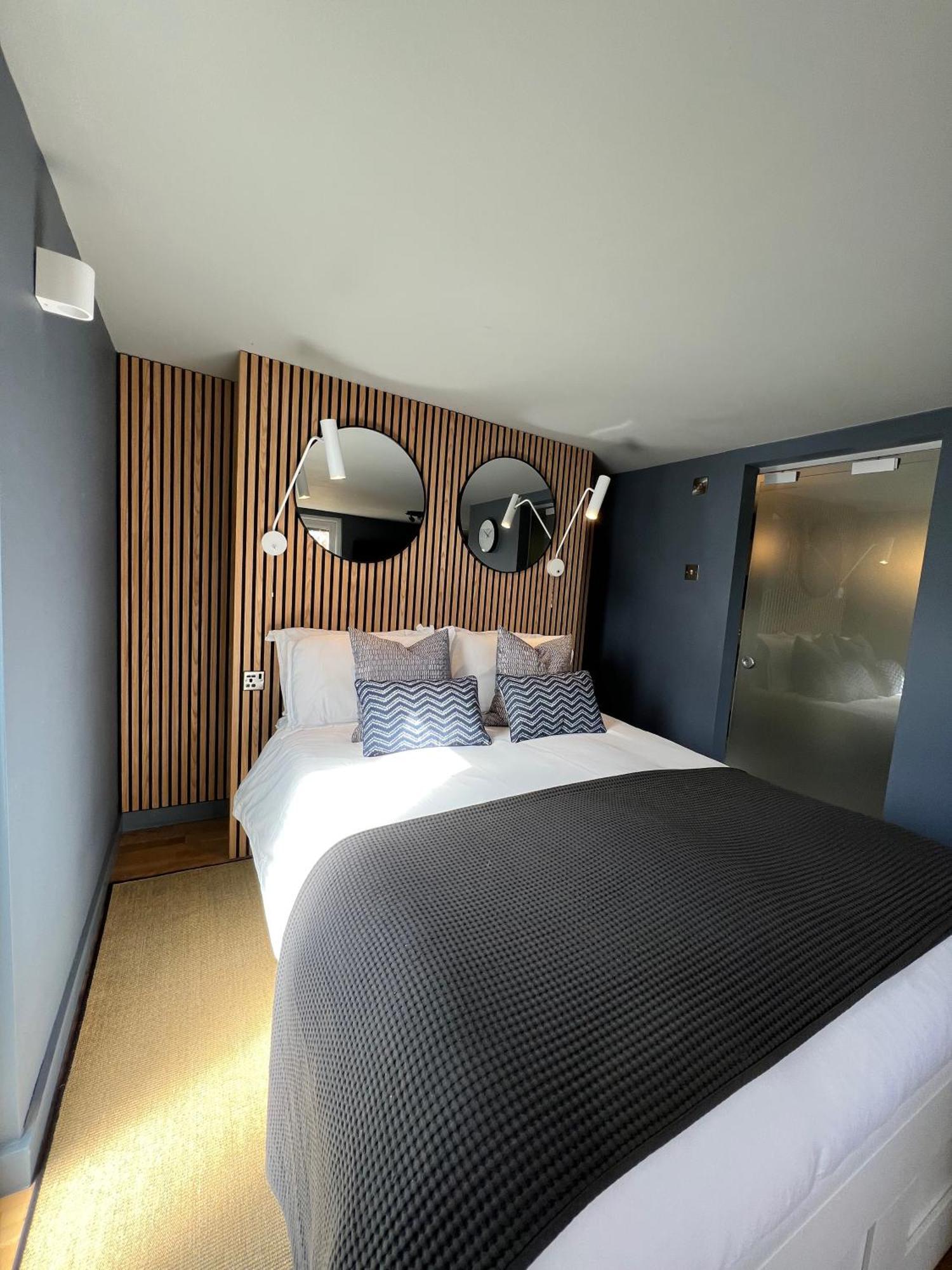 Rockmount Rooms & Apartment Тавісток Екстер'єр фото