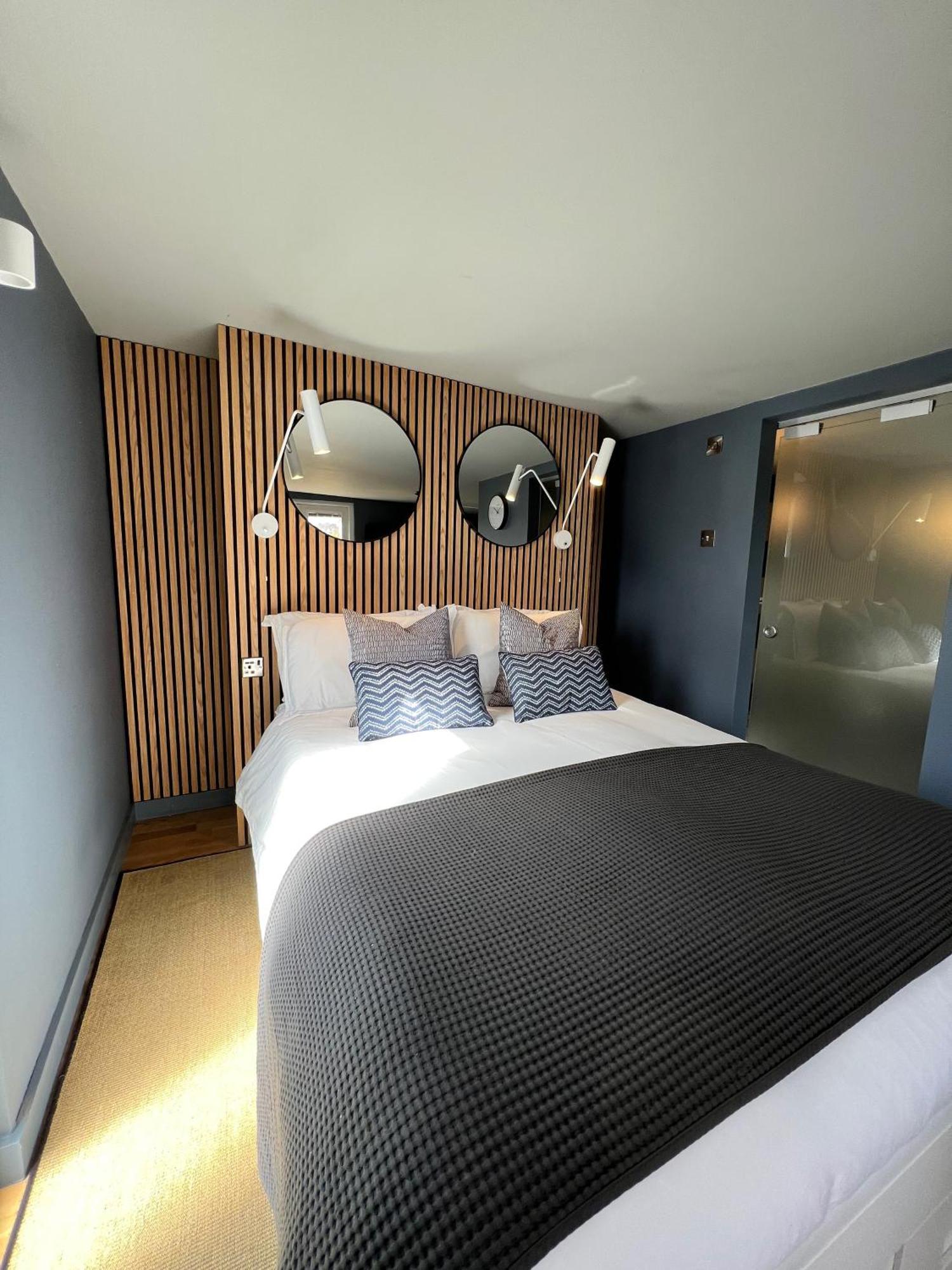 Rockmount Rooms & Apartment Тавісток Екстер'єр фото